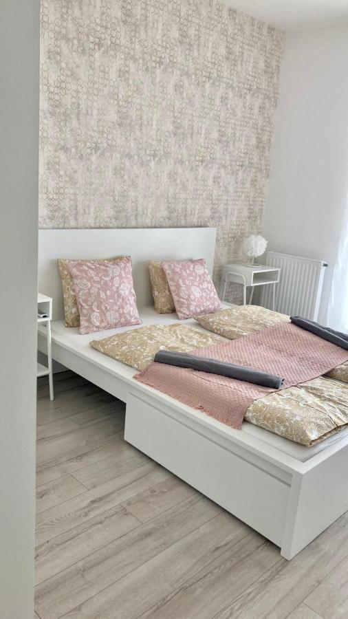 Penthouse Young #Freeparking Apartman Budapest Kültér fotó